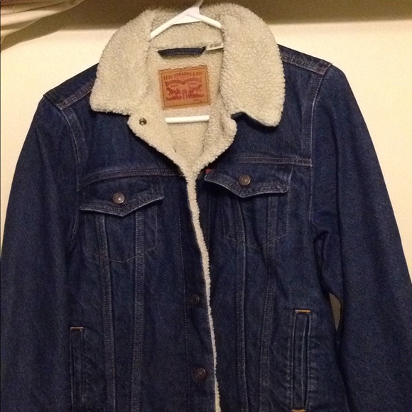 Levi's Sherpa Lined Denim Jacket (dark wash) - Picture 1 of 5